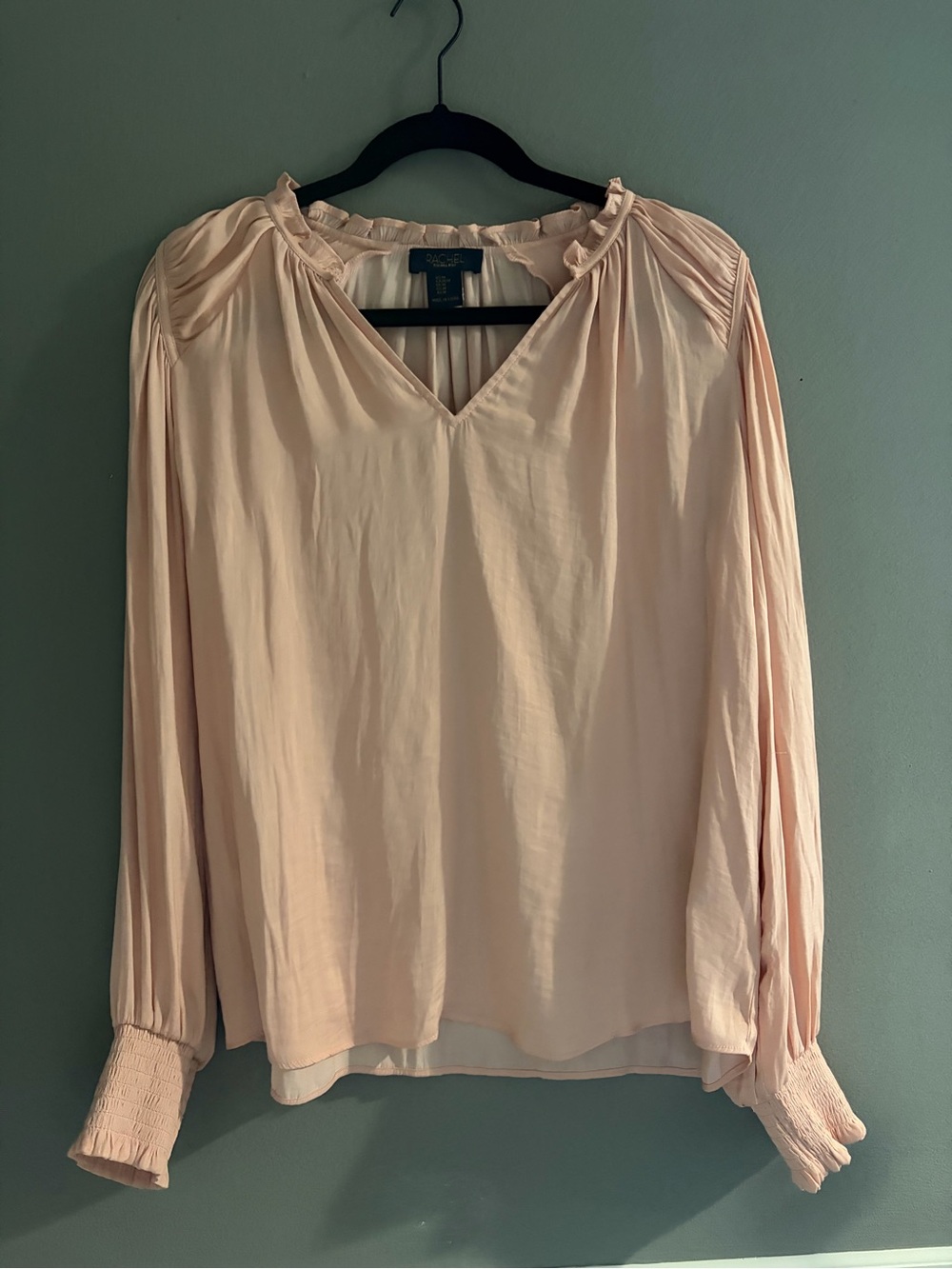 Rachel Roy Peach Long Sleeve Blouse Ruffle Neck Pleated Shoulder Smocked Cuffs M